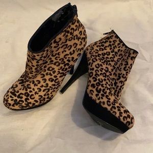 Print animal ankle boot heels